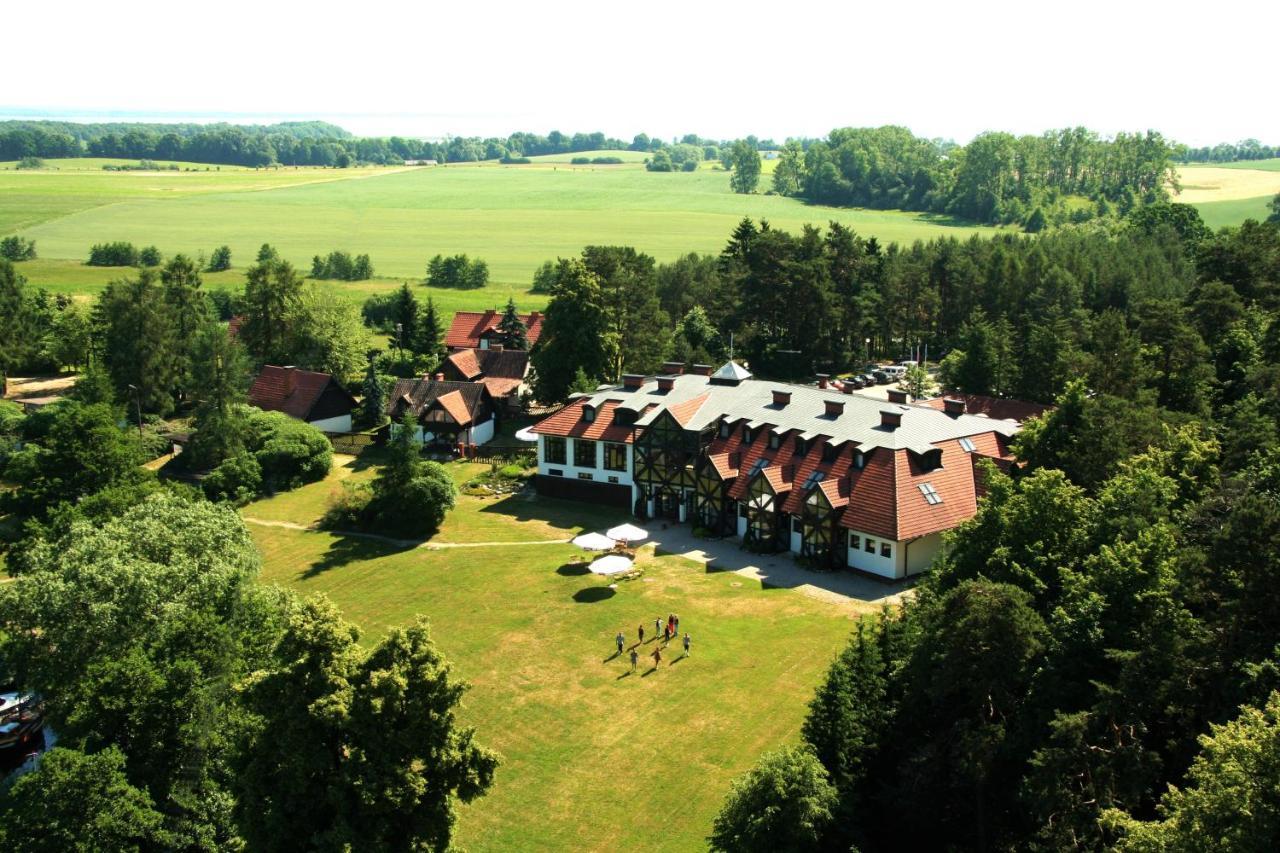 Pan Dom Pracy Tworczej W Wierzbie Wierzba Экстерьер фото